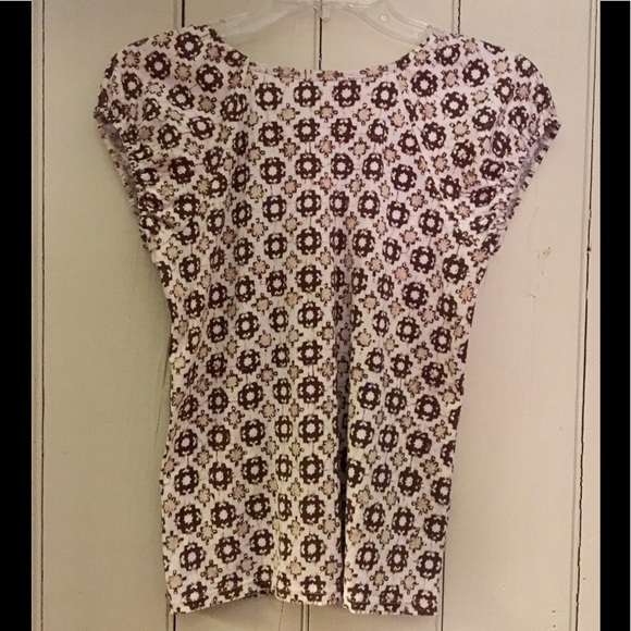Beautiful Michael Kors geometric pattern top! - Picture 2 of 6